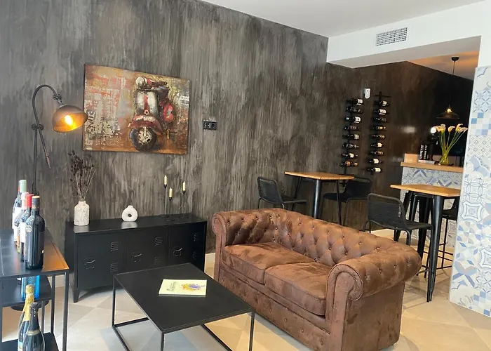 The Old Town Boutique - Adults Recommended * Estepona